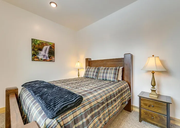 Mountain Retreat By The River: Star Valley Getaway Apartment Afton