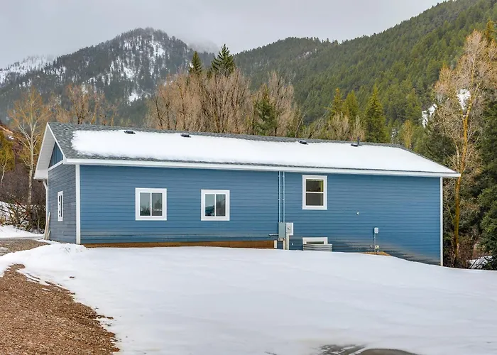 Mountain Retreat By The River: Star Valley Getaway Apartment Afton